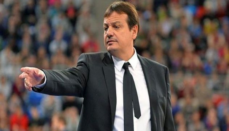 Ergin Ataman'a şok ''Sahada yerin yok tribüne çık''