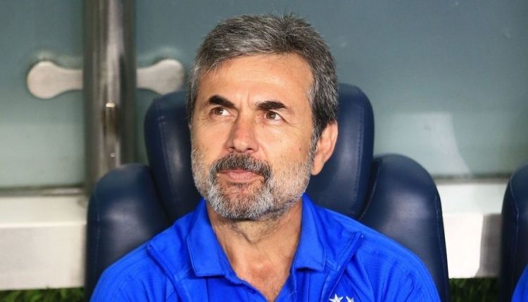 Fenerbahçe'de Aykut Kocaman, Akhisarspor maçında sistem değişikliğine gidiyor