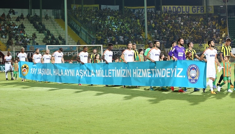 Fenerbahçe'de Kameni'nin formasında ilginç detay!