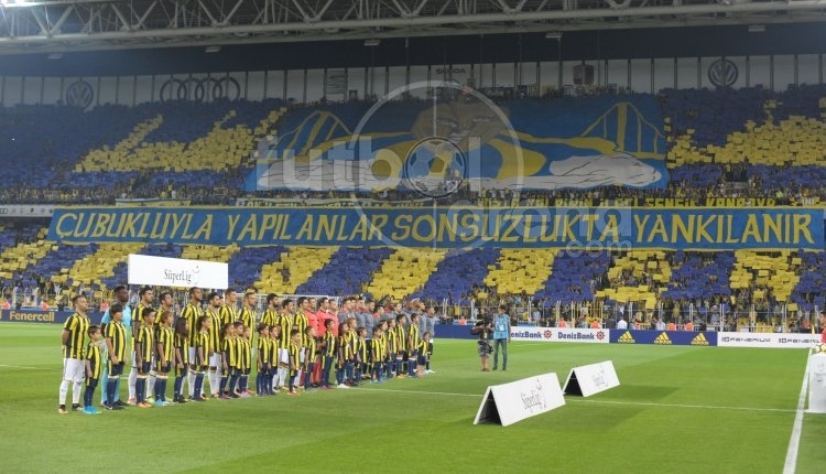 Fenerbahçeli çocuktan seremonide Beşiktaş'a olay gönderme! Liverpool...