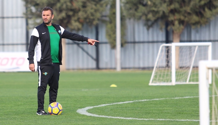 Akhisarspor'da Okan Buruk'tan Başakşehir'e gözdağı