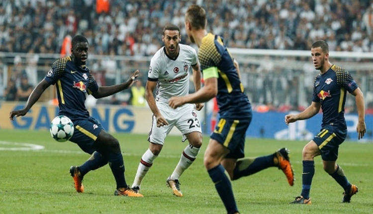 Beşiktaş'ın yıldızı Cenk Tosun'a Crystal Palace'dan yeni teklif