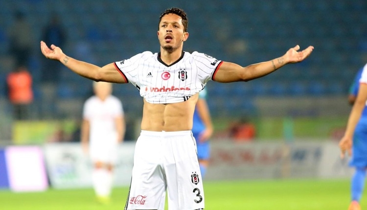 Beşiktaş'ta Adriano: 