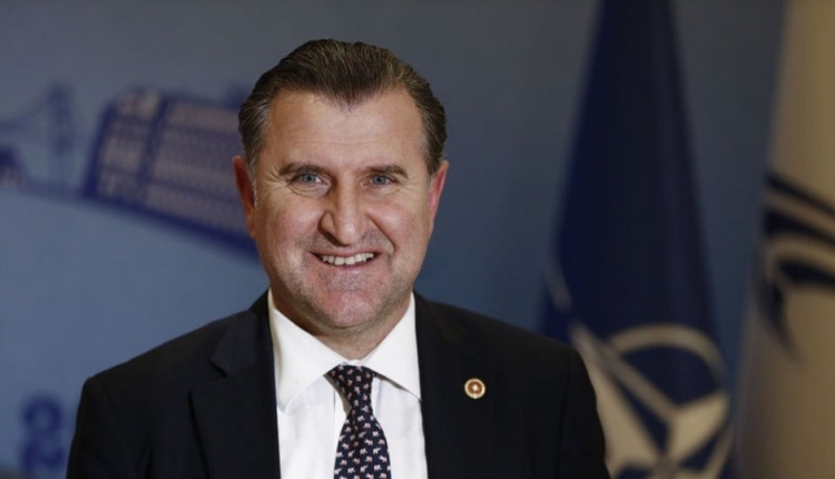 Spor Bakanı Osman Aşkın Bak'tan yabancı sınırı yorumu