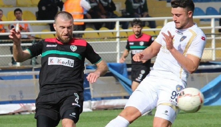 Amedspor - Bucaspor maçı sonrası olay! Takım otobüsü taşlandı