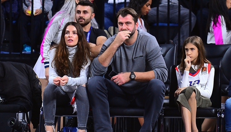 Anadolu Efes, Mehmet Okur'u onurlandırdı