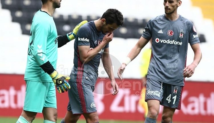 Beşiktaş 9-0 Manisaspor Mustafa Pektemek'in golü sonrası yanlış isim anons edildi