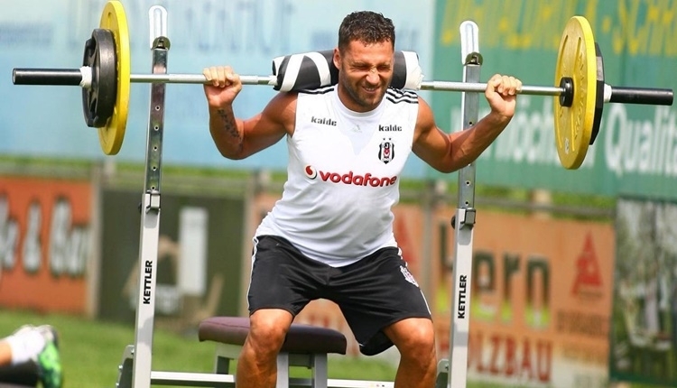 Beşiktaş'ta Dusko Tosic'e transferde Tottenham takibi