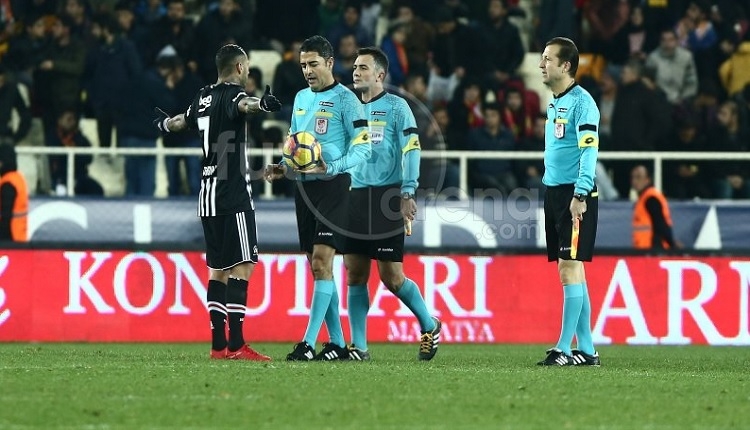 Beşiktaş'ta Yeni Malatyaspor maçında Quaresma'dan Bülent Yıldırım'a tepki