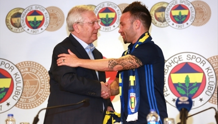 Fenerbahçe'de Aziz Yıldırım'dan Valbuena'ya ''Senin üzerinden..''