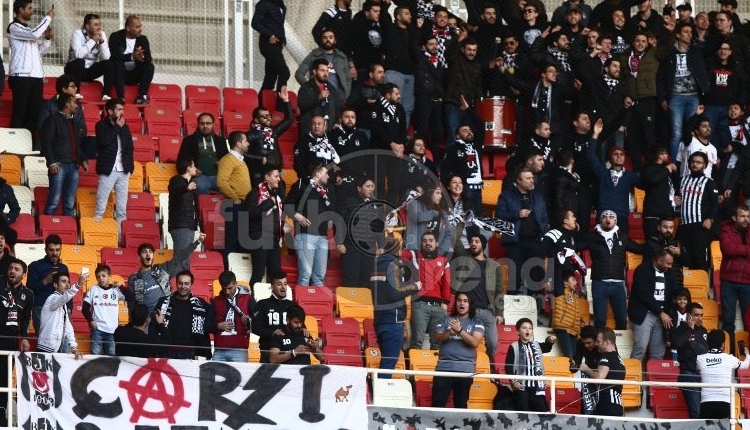 Yeni Malatyaspor - Beşiktaş maçında çiğ köfte dağıtıldı! 'İnşallah puan alırız'
