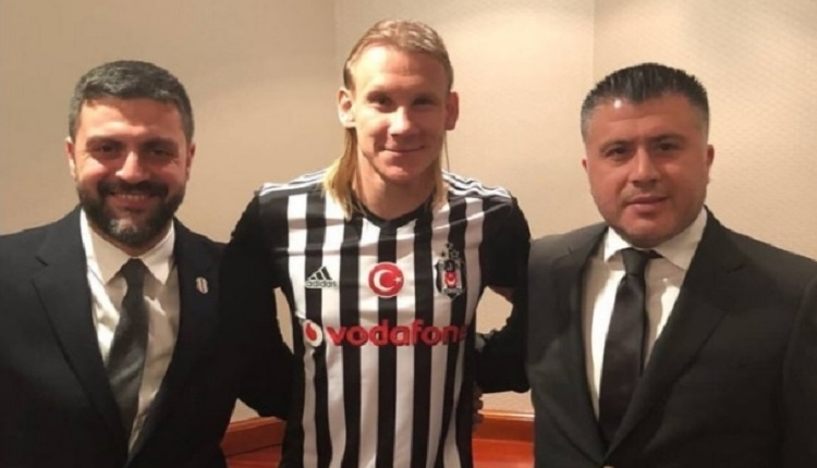 Domagoj Vida resmen Beşiktaş'ta! Formayı giydi