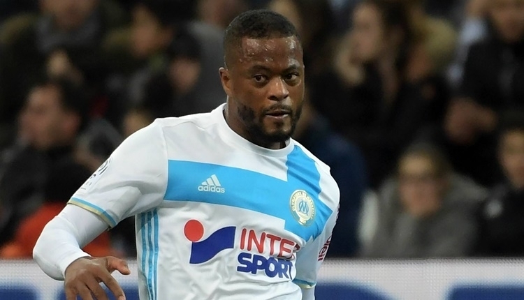 Galatasaray'da Patrice Evra transferinde yeni iddia