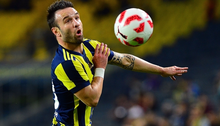 Valbuena'dan ayrılık iddialarına cevap! 'Tarihe geçmek istiyorum'