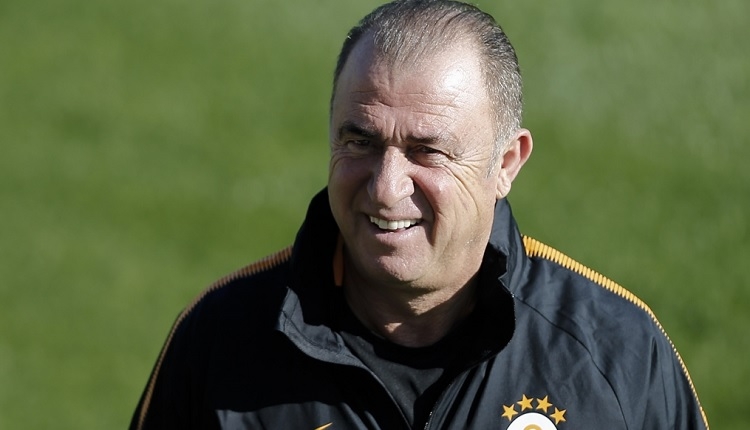 Fatih Terim Galatasaray'da transferi resmen açıkladı