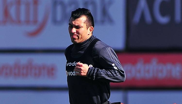 Gary Medel'den Şenol Güneş'e mesaj