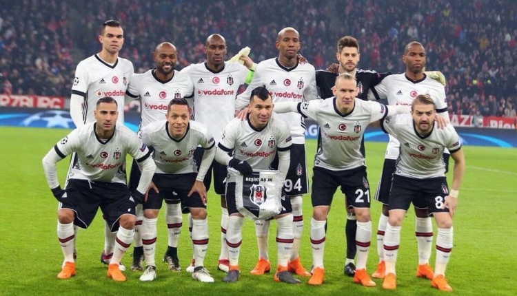 Bayern Münih - Beşiktaş iddiasını kaybetti denize girdi