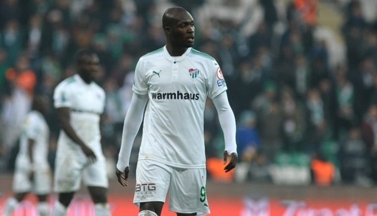 Bursaspor'da Galatasaray maçı öncesi flaş Moussa Sow gelişmesi