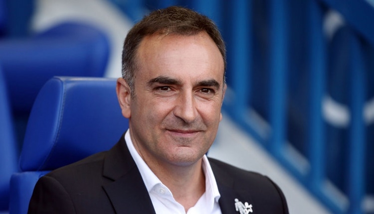 Carlos Carvalhal, Swansea City'i yukarı taşıyor