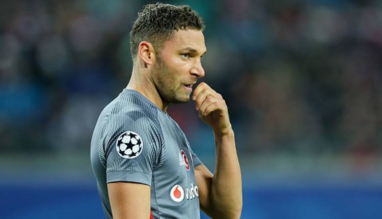 Dusko Tosic 2 ay sonra sahada!