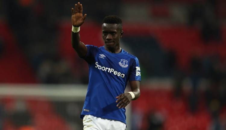 Everton Idrissa Gueye ile sözleşme yeniledi