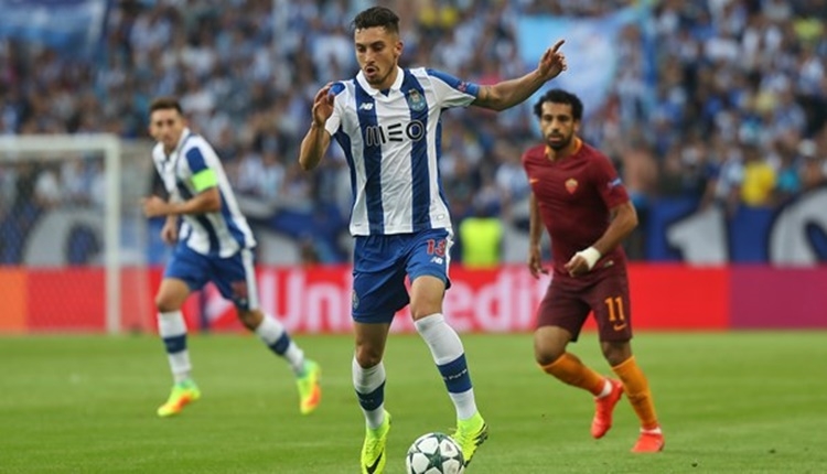 Galatasaray'a transferde Alex Telles'ten iyi haber