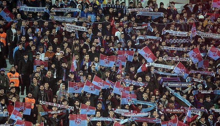 Trabzonspor taraftarlarından yönetime protesto