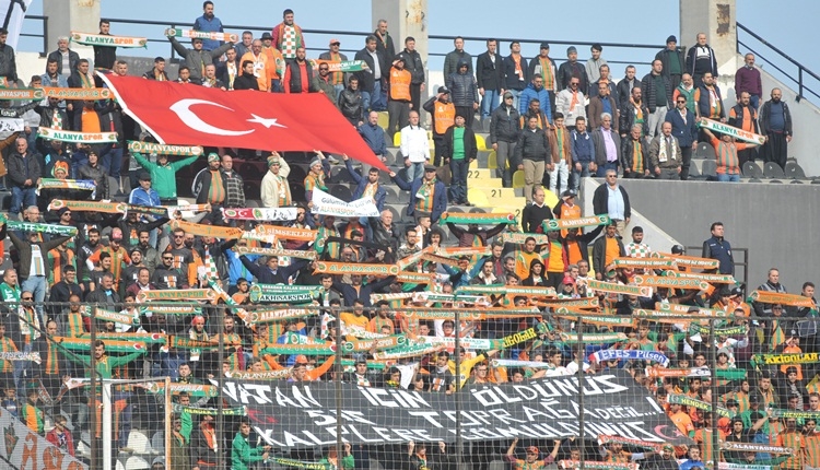 Alanyaspor taraftarından Gençlerbirliği deplasmanına çıkarma