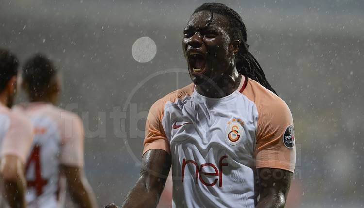 Bafetimbi Gomis Galatasaray tarihine geçti!