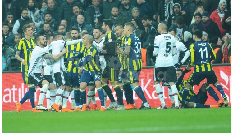 Beşiktaş-Fenerbahçe maçında soyunma odasında yaşananlar