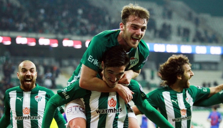 Bursaspor'un kadrosunda 100 ve üzerine maça çıkan 4 oyuncu