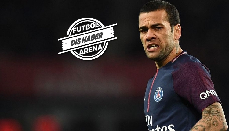 Dani Alves'ten Ronaldo'ya olay hareket! Burnunu sildi ve...