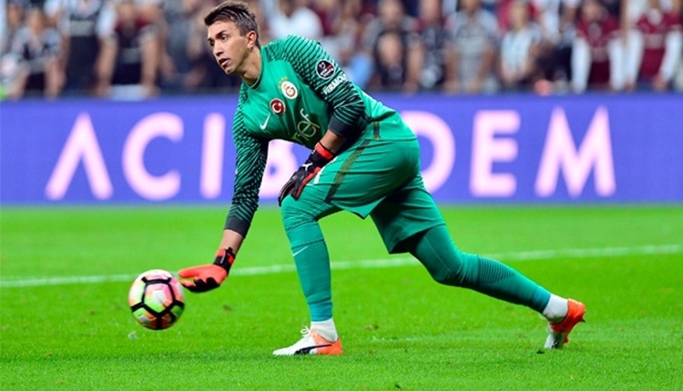 Fenerbahçe-Galatasaray derbisi şifreleri Fernando Muslera'dan