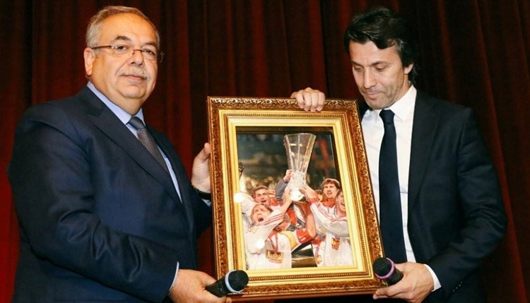 Galatasaray'ın eski kaptanı Bülent Korkmaz, Adıyamanlılarla buluştu