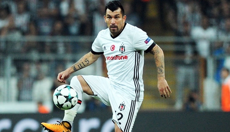 Gary Medel'in performansında Cristina Morales etkisi