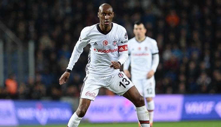 Atiba Hutchinson Beşiktaş'ta kalacak mı?