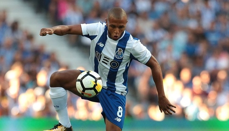 Beşiktaş için Yacine Brahimi transferinde yeni gelişme