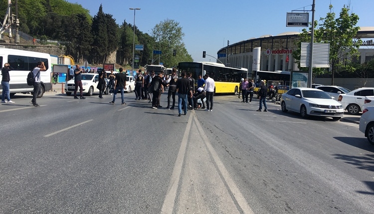 Beşiktaş taraftarı derbi öncesi yaralandı