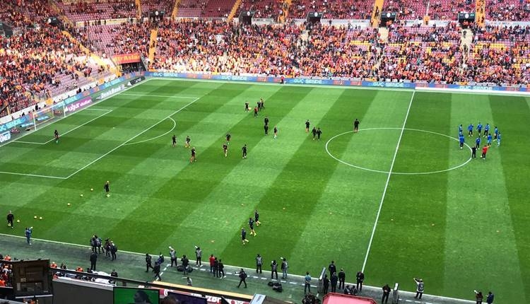 Burak Yılmaz, Galatasaray'a edilen küfürlere karşılık vermedi