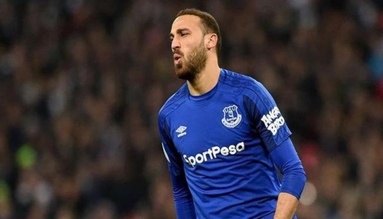 Cenk Tosun'dan Şenol Güneş'e geçmiş olsun mesajı