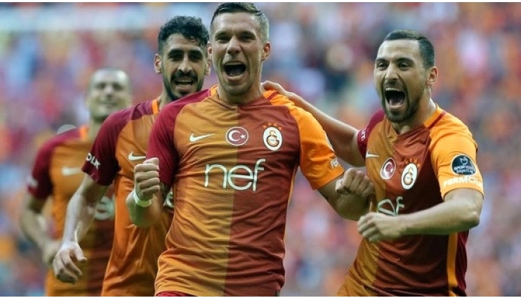 Podolski'den Galatasaray-Beşiktaş derbi paylaşımı