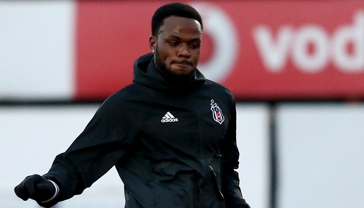 Şenol Güneş'ten Fenerbahçe idmanında Cyle Larin'e özel ilgi