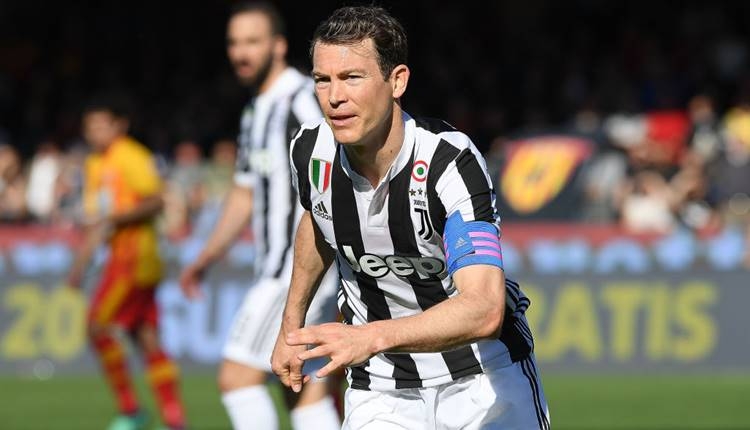 Beşiktaş transfer harekatı! Stephan Lichtsteiner ve Mehmet Zeki Çelik