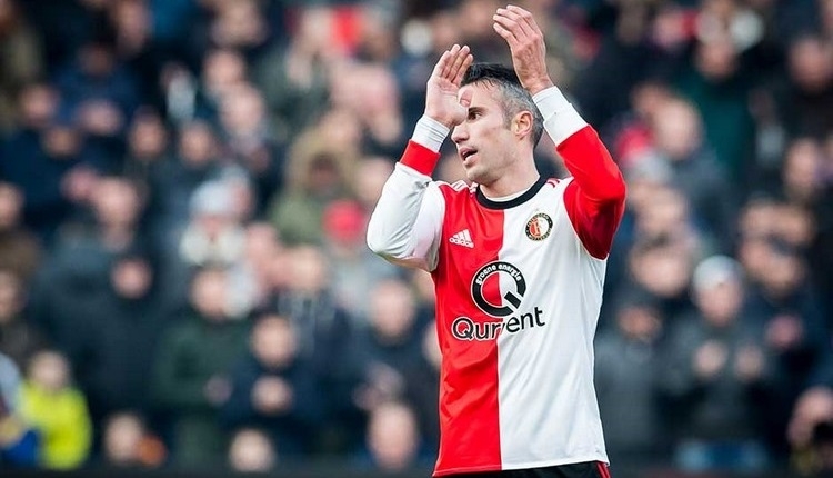 Feyenoord, Van Persie'nin sözleşmesini uzattı