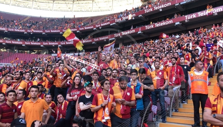 Galatasaray'ın şampiyonluk kutlamasında 'Fener Ağlama'