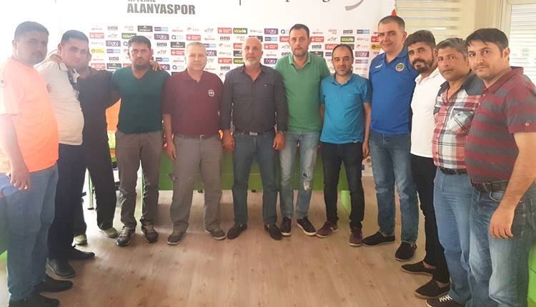 Hasan Çavuşoğlu Alanyaspor taraftarına seslendi