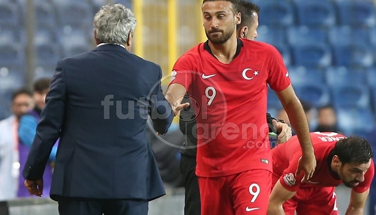 Mircea Lucescu: 'Cenk Tosun diğerleri gibi yapabilirdi, özel olarak tebrik ediyorum'