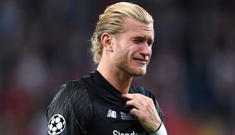 Ünlü Porno yıldızı Mia Khalifa'dan Loris Karius'a destek