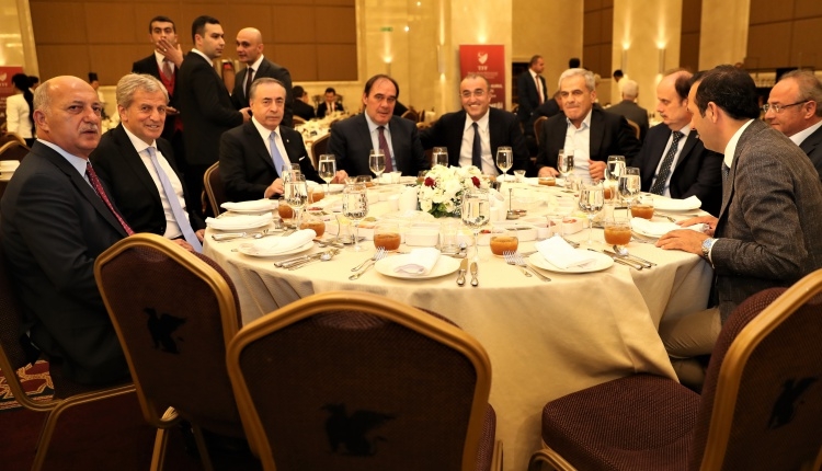 Yıldırım Demirören futbol ailesine iftar yemeği verdi