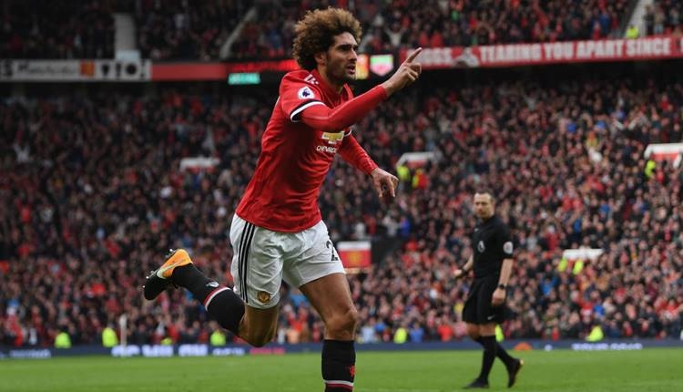 Manchester United, Marouane Fellaini ile sözleşme yeniledi